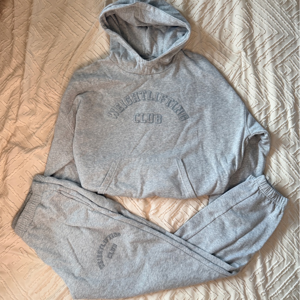 Gymshark Gray Sweatpants Set